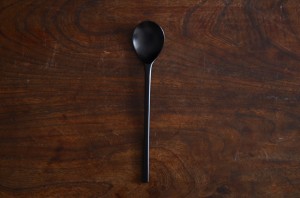 蜂谷隆之作　漆　スッカラ　黒