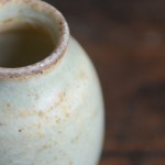 尾形アツシ　白磁小壷