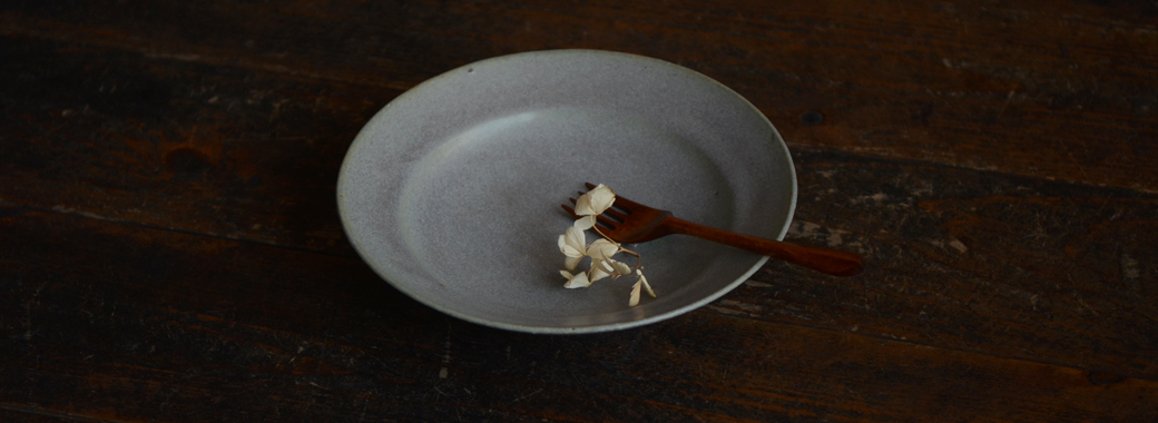 鈴木宏美　宵色7寸リム付皿