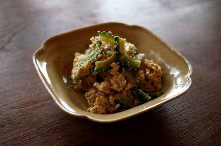 関口憲孝さんの黄色い器