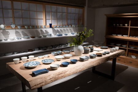 明日から始まる「柳川謙治展」の器並びました